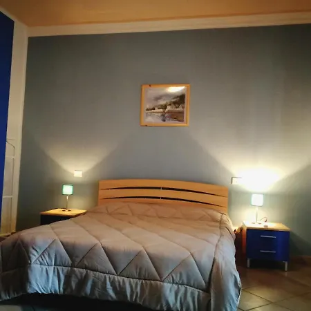 L'aura Apartment *